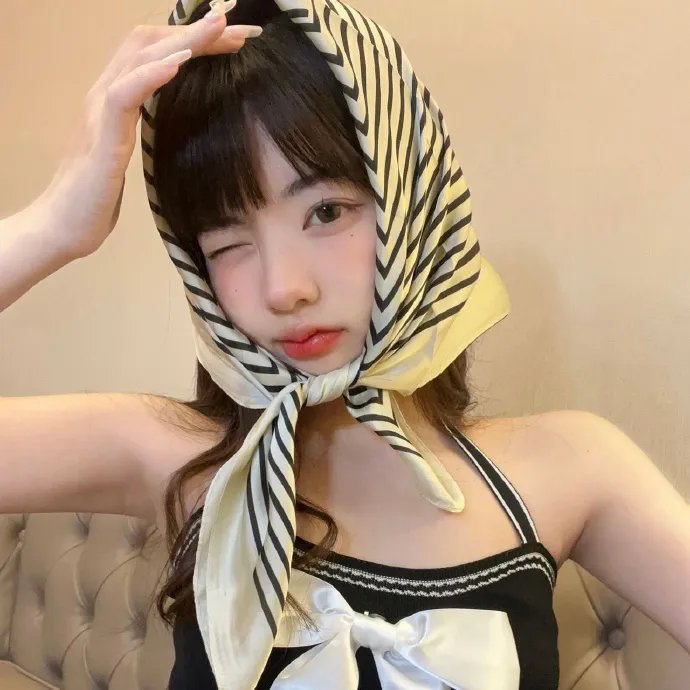 呢个校园选乜鬼